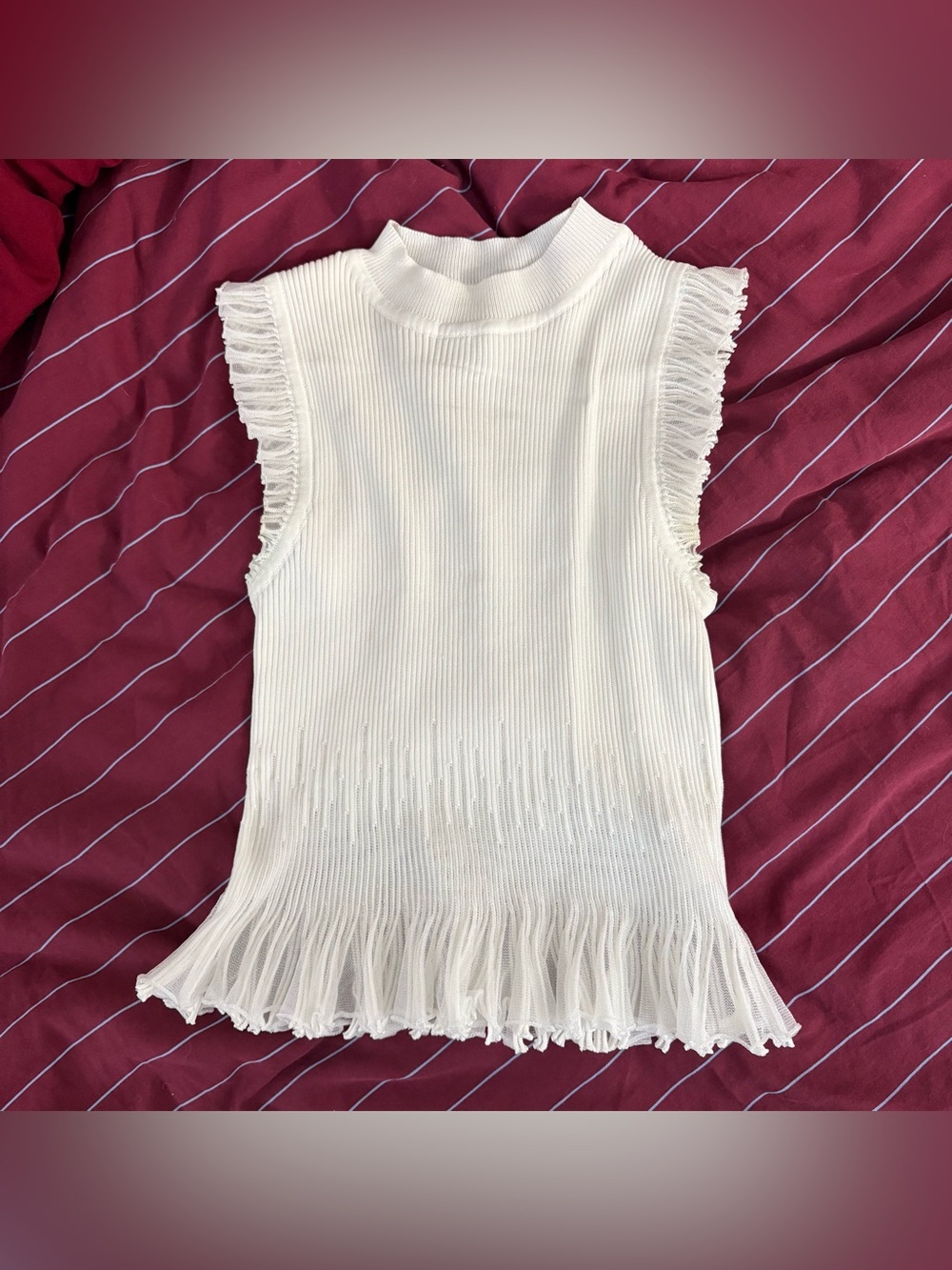 Sleeveless White Ribbed Fringe Knit Top